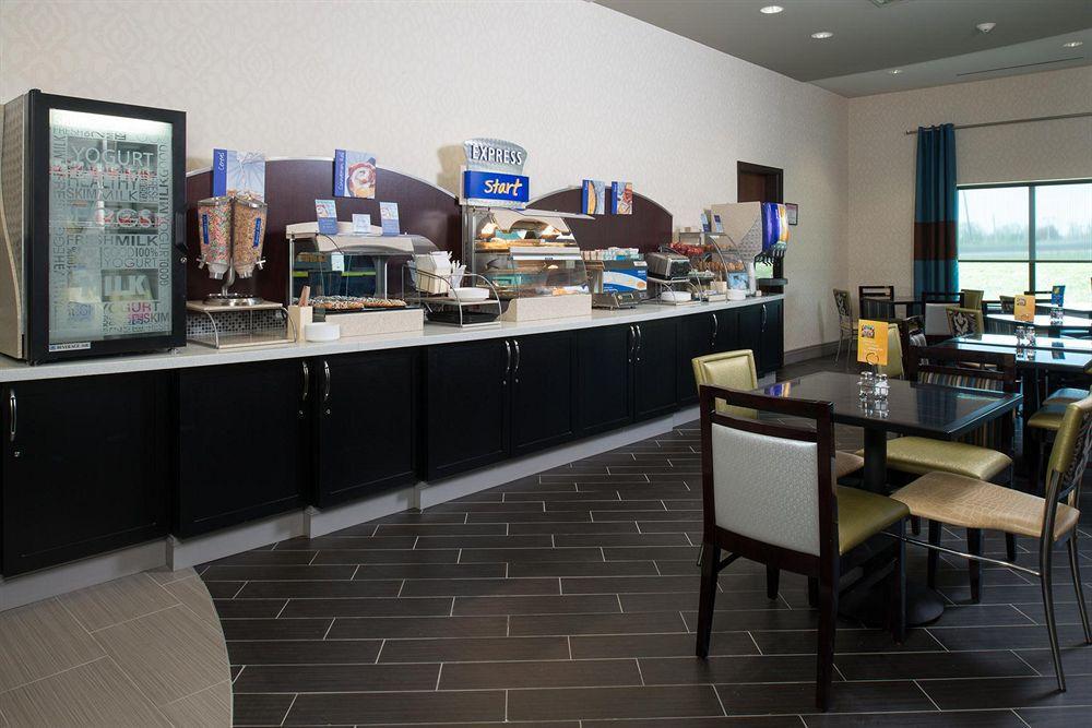 Holiday Inn Express & Suites Kansas City Airport By Ihg Ristorante foto