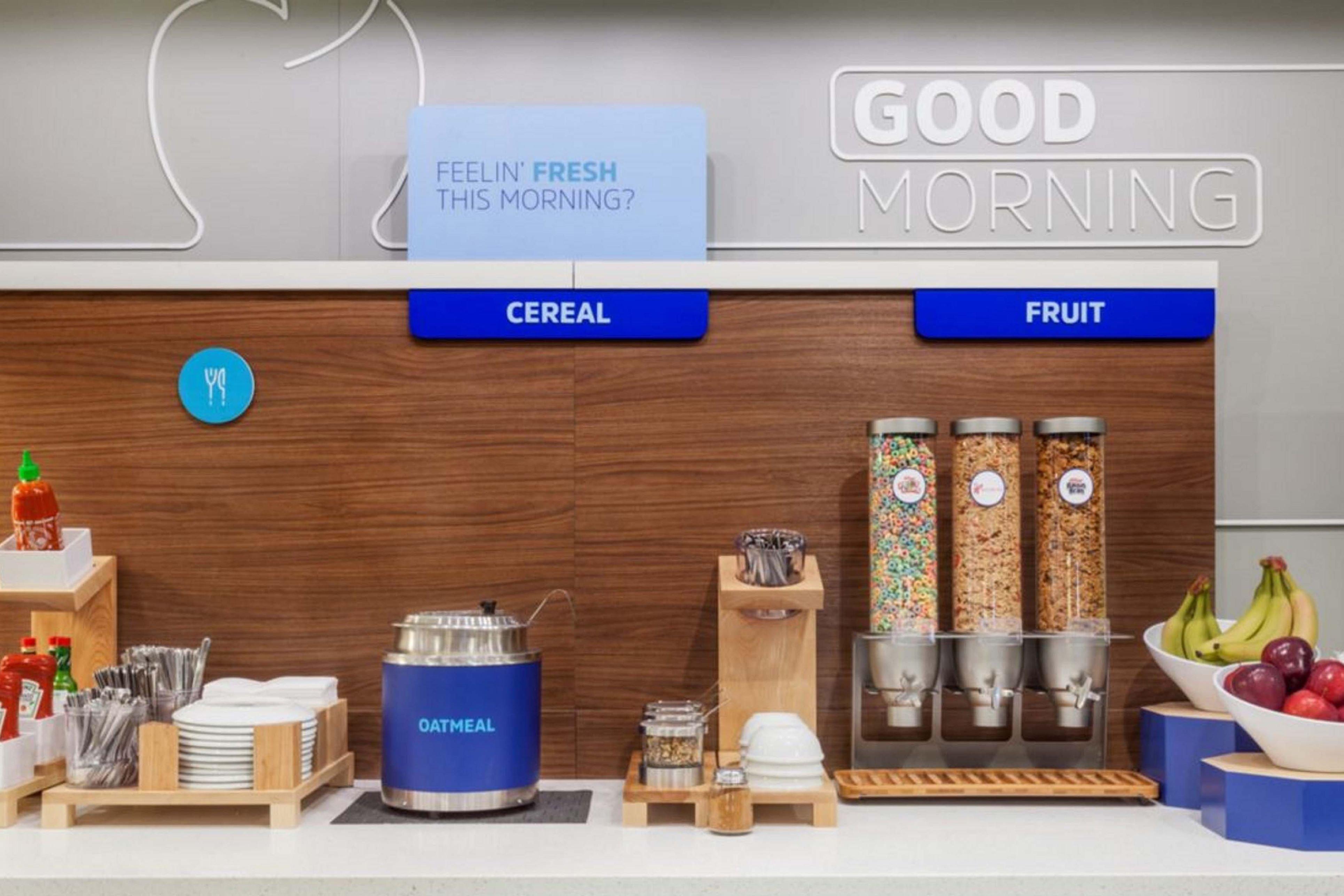 Holiday Inn Express & Suites Kansas City Airport By Ihg Esterno foto