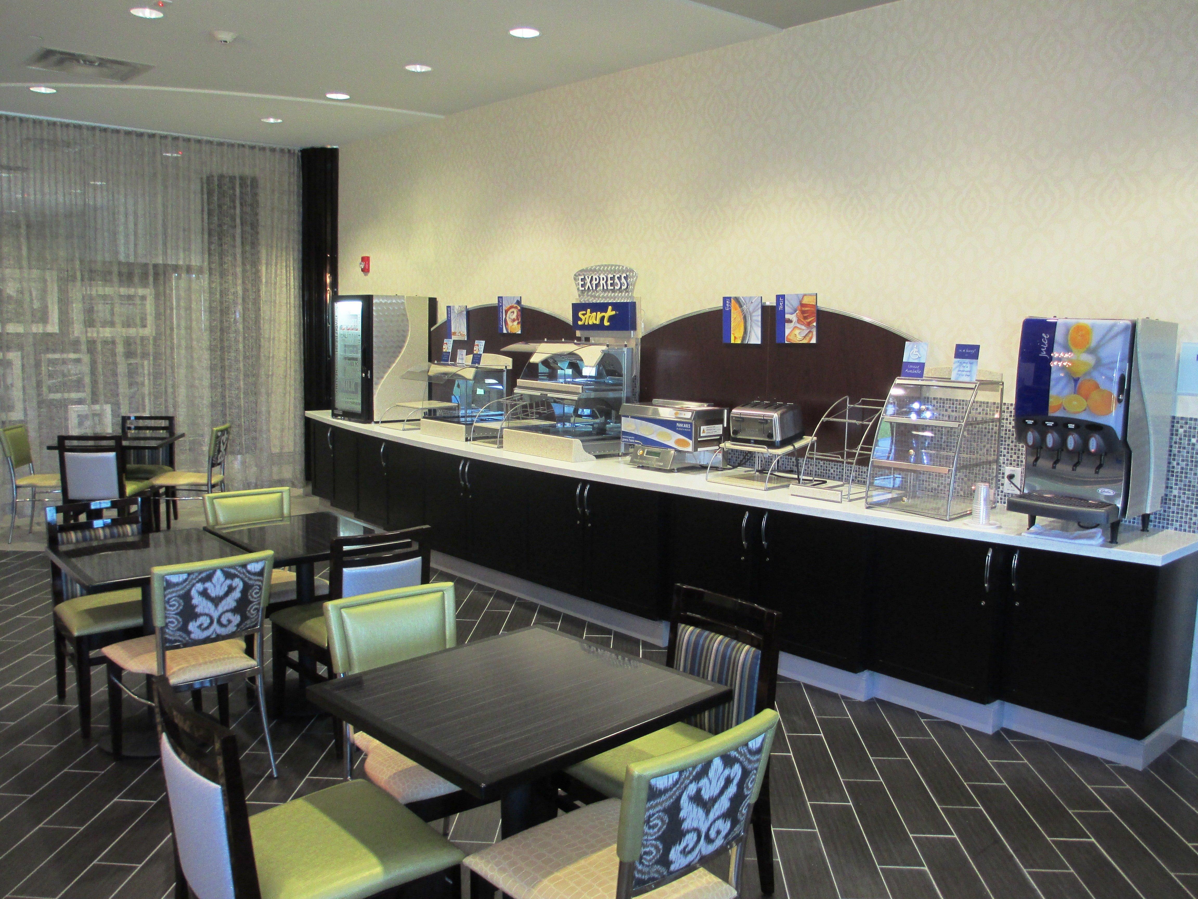 Holiday Inn Express & Suites Kansas City Airport By Ihg Esterno foto