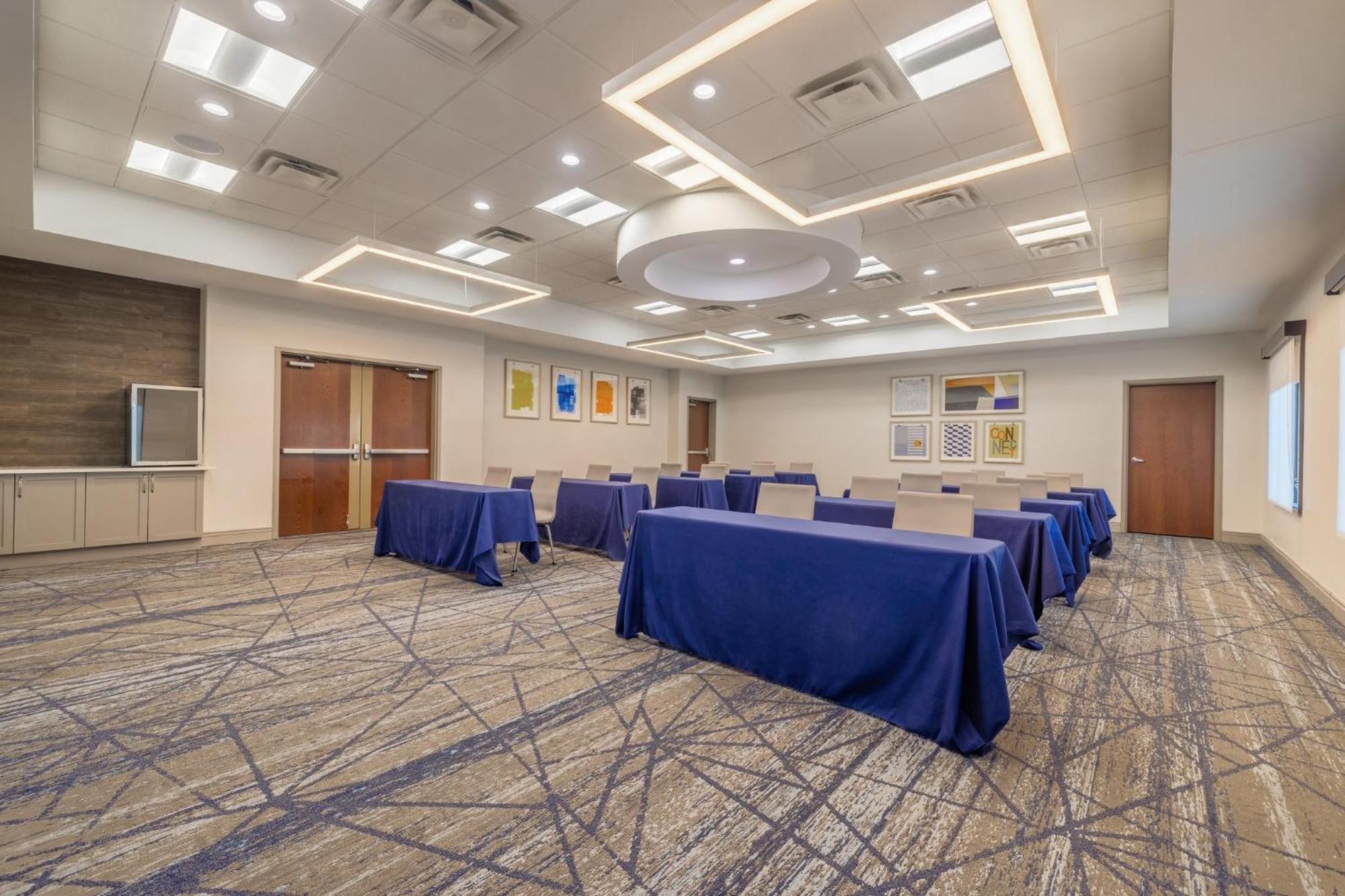 Holiday Inn Express & Suites Kansas City Airport By Ihg Esterno foto