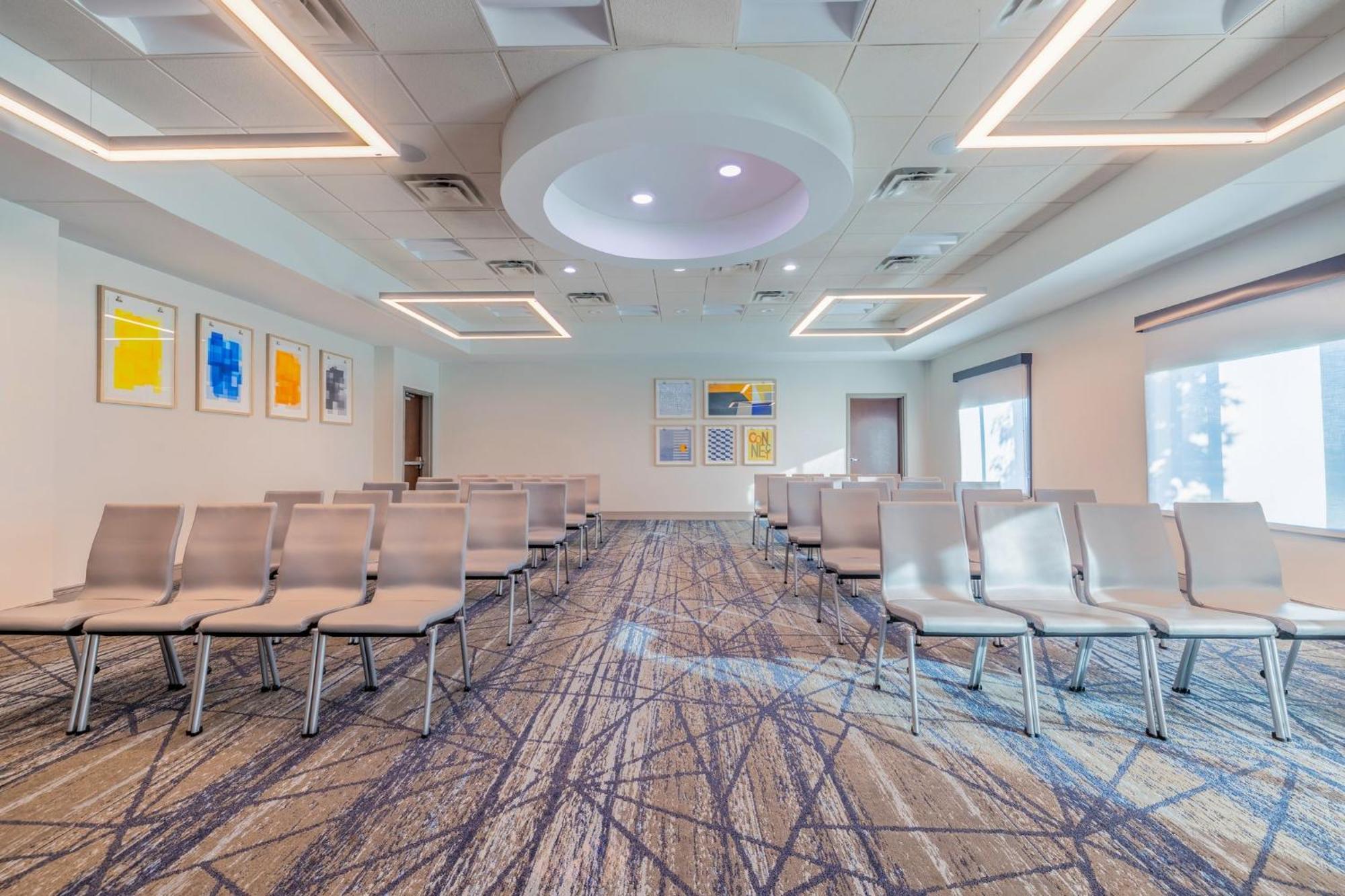 Holiday Inn Express & Suites Kansas City Airport By Ihg Esterno foto
