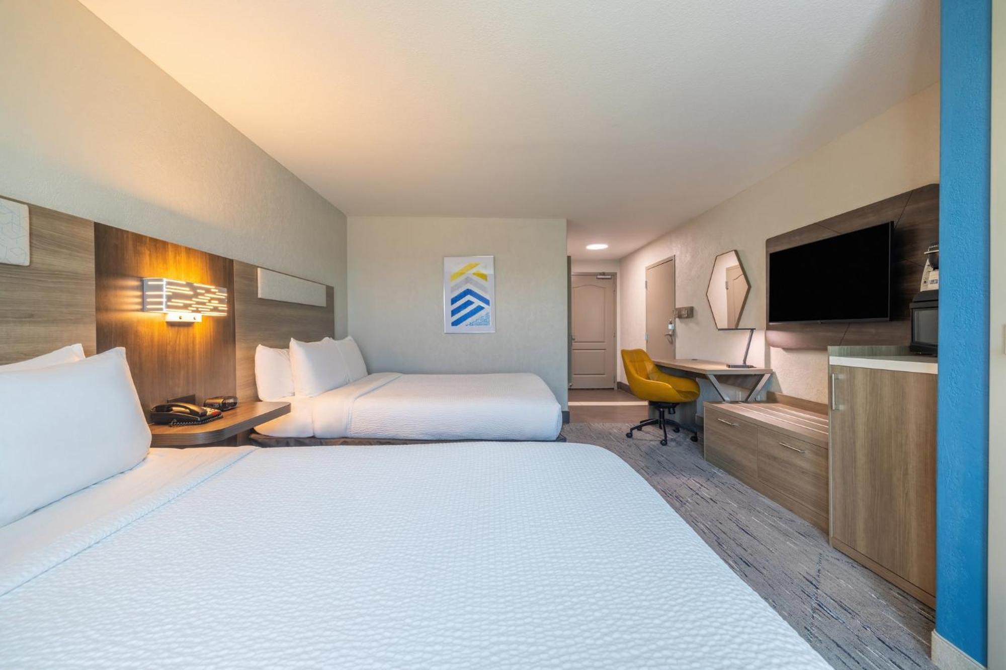 Holiday Inn Express & Suites Kansas City Airport By Ihg Esterno foto