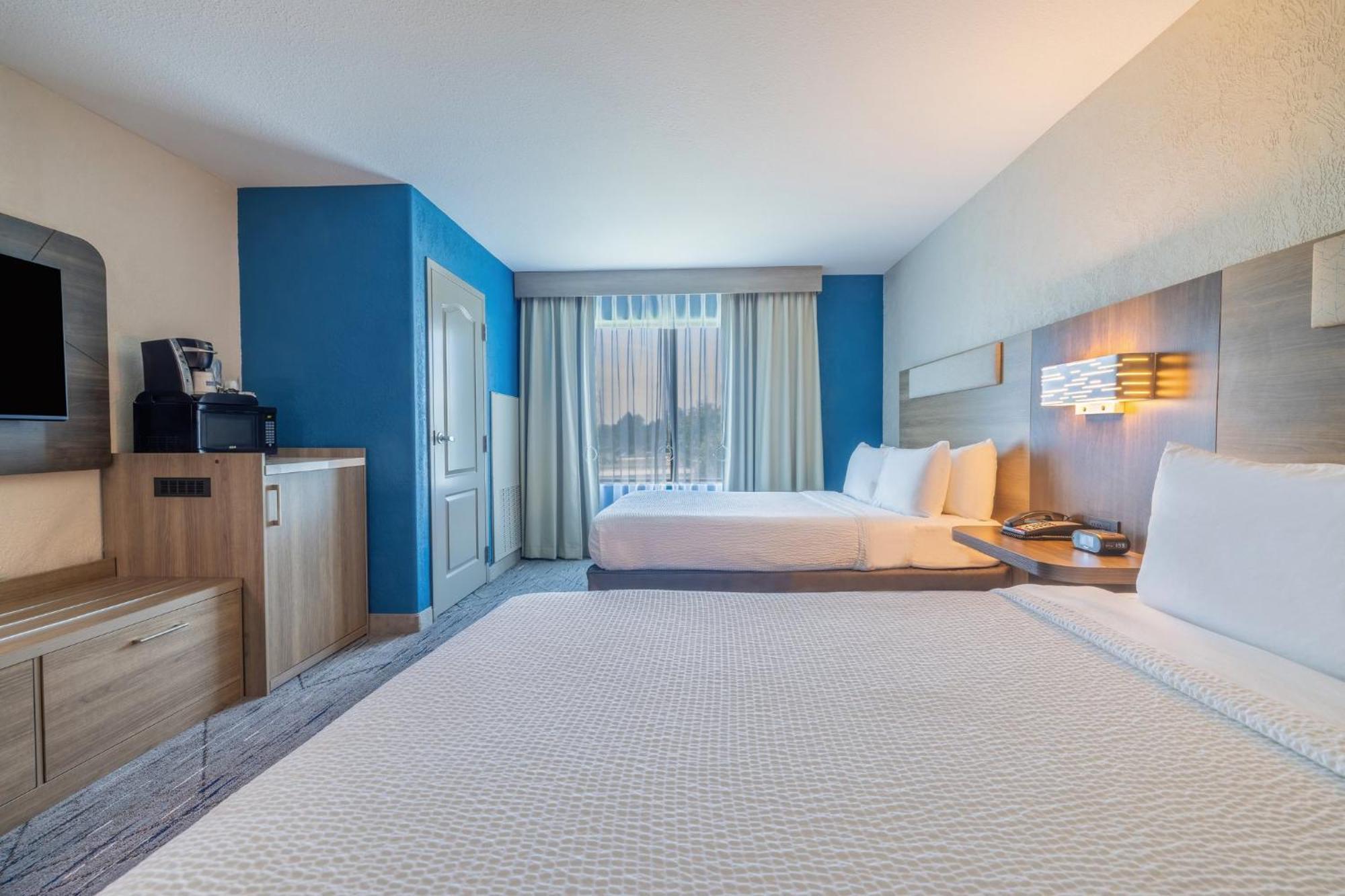 Holiday Inn Express & Suites Kansas City Airport By Ihg Esterno foto