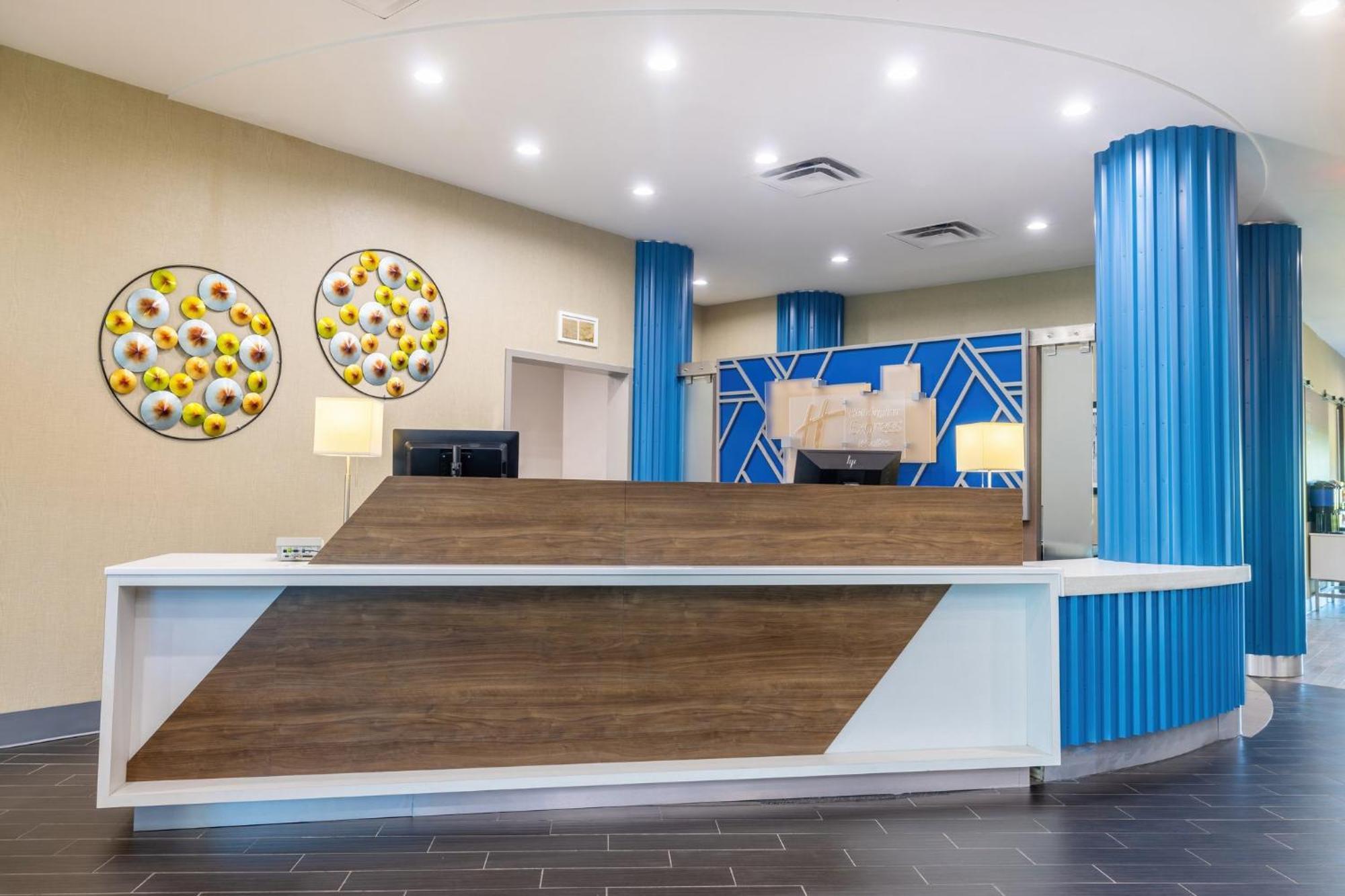 Holiday Inn Express & Suites Kansas City Airport By Ihg Esterno foto